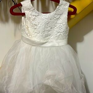 Industrial garbage bag of girls dresses from age 6months to 14 or 16 small